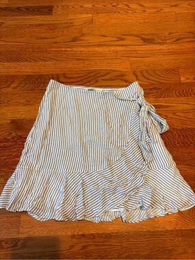 Abercrombie Striped Wrap Ruffle Skirt - Blue/White XS